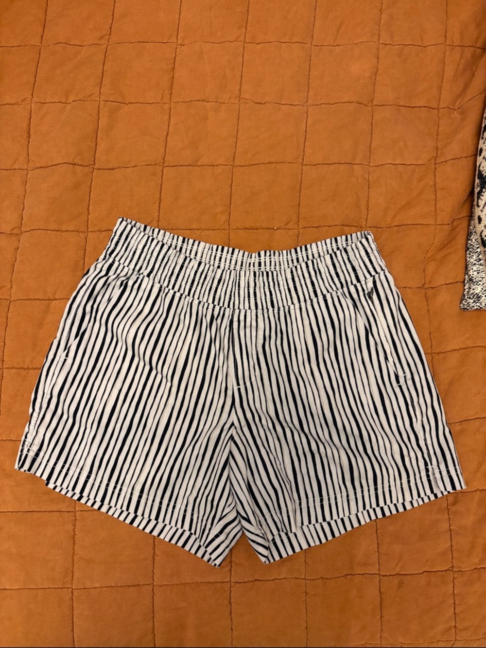 Old Navy Black & White Vertical Stripe Athletic Shorts